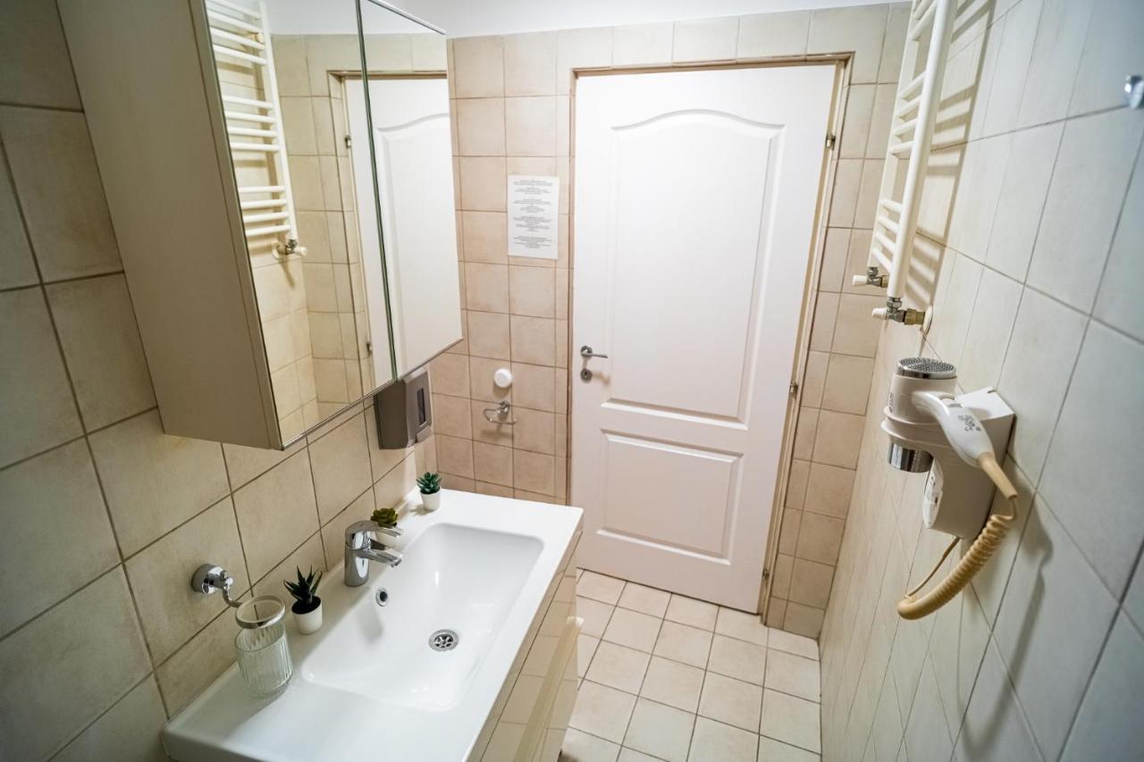 Bucharest Old City - Studio Near Calea Victoriei Екстериор снимка